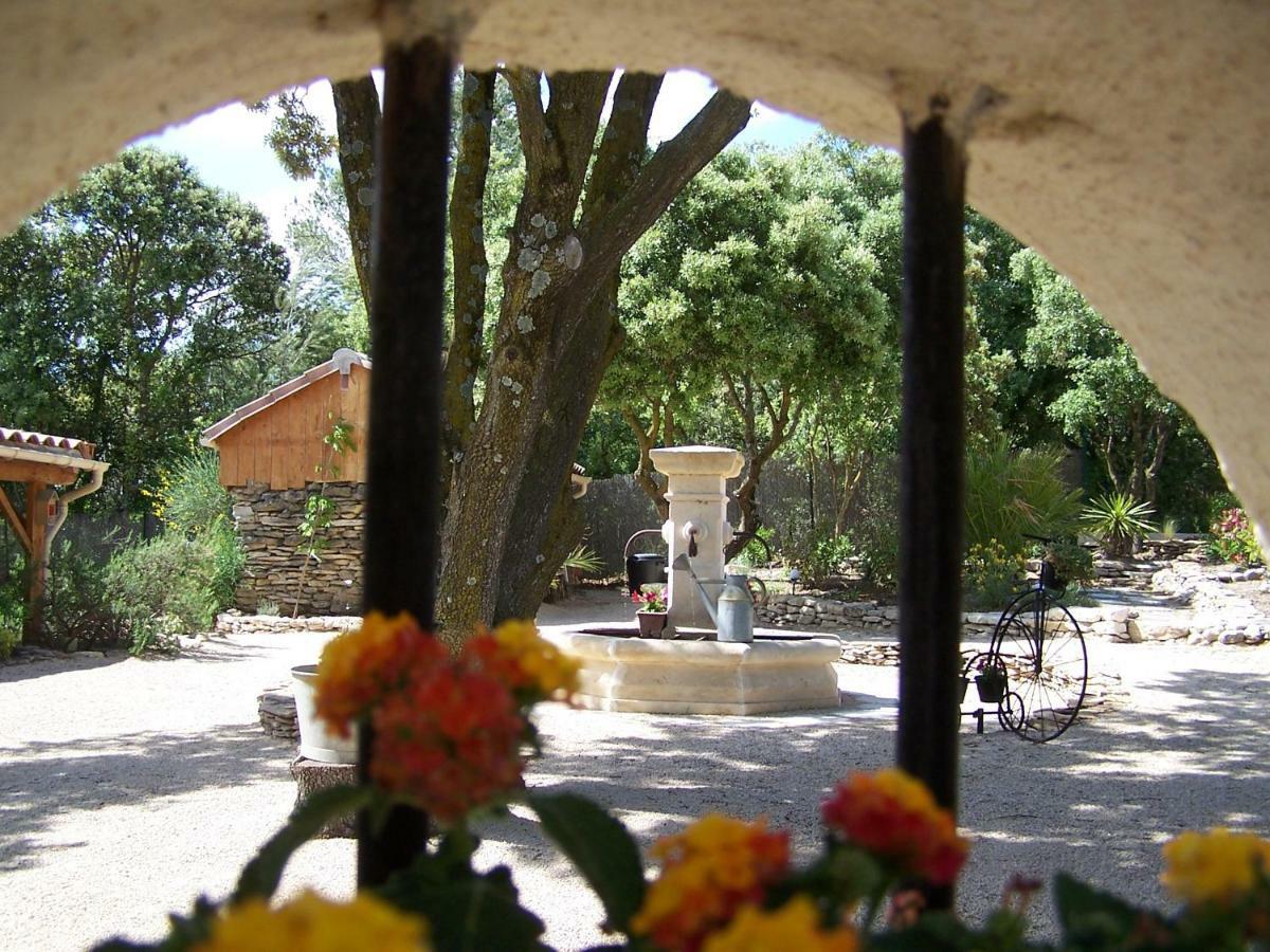 Ferienwohnung Les Florides LʼIsle-sur-la-Sorgue Exterior foto